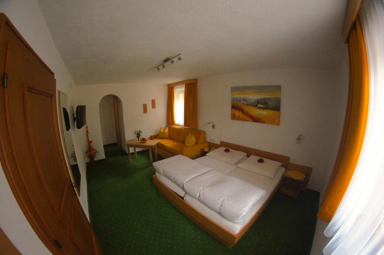 Koecks Bed & Breakfast กัลเทือร์ ภายนอก รูปภาพ