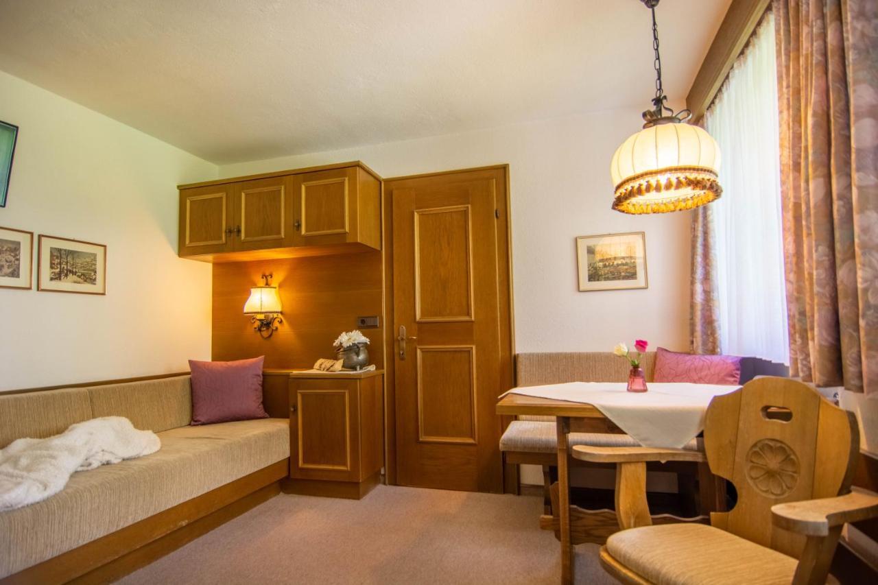 Koecks Bed & Breakfast กัลเทือร์ ภายนอก รูปภาพ